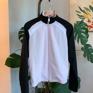 Nike track jacket retro style!
